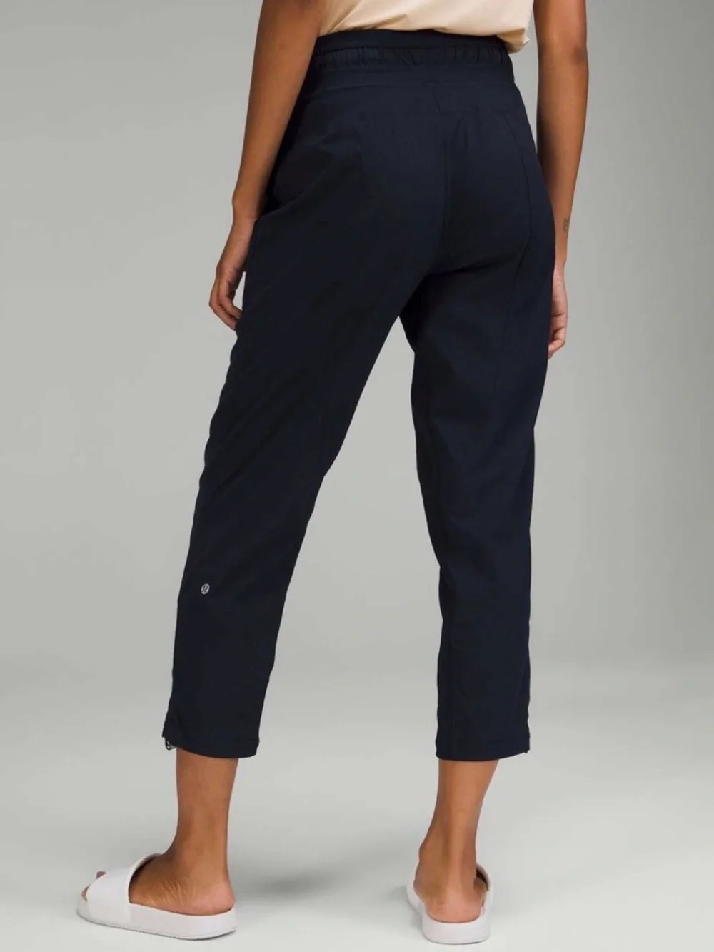 Lululemon Dance Studio Mid-Rise Crop pants